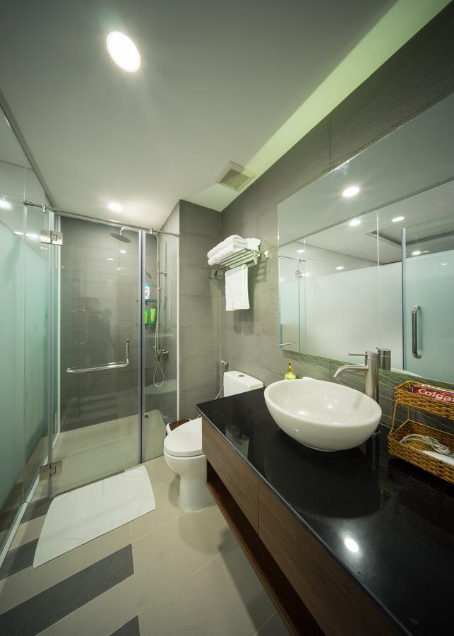 Della Boutique Hotel Хошимин Экстерьер фото