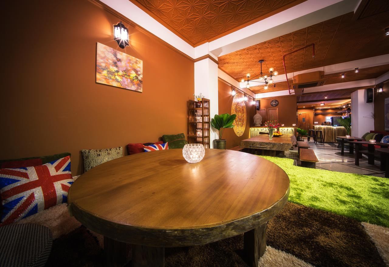 Della Boutique Hotel Хошимин Экстерьер фото