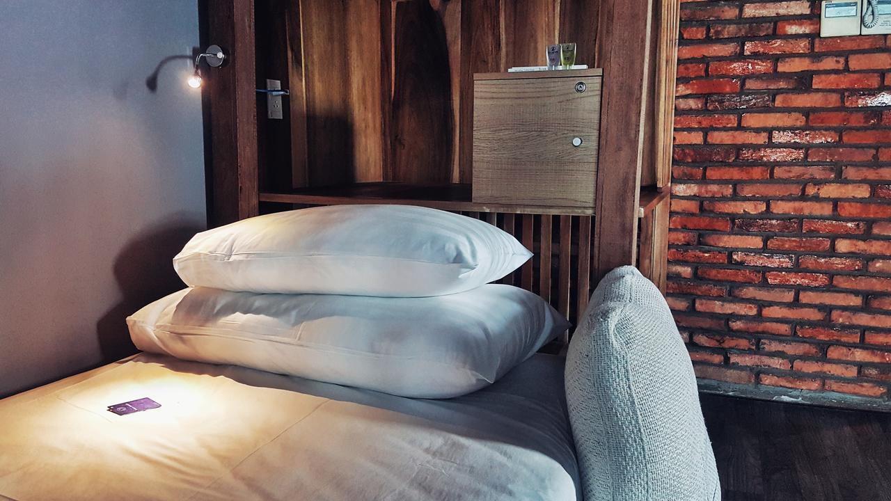 Della Boutique Hotel Хошимин Экстерьер фото